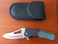 Groot vouwmes met nylon opberghoes