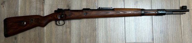 MAUSER K98kar DOU 44 Waffen Werke Brunn Bystrica met één nazi-markering aan toegevoegd