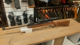 Weihrauch HW50S met Hawke Richtkijker