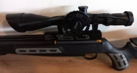 Schitterende Hatsan BT65-SB met Walther richtkijker, extra cilinders en Nuprol koffer