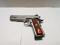 Verschillende wapens te koop (stopzetting)