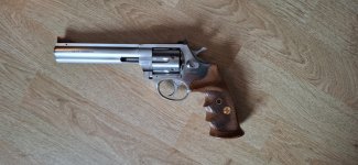 Verschillende wapens te koop (stopzetting)