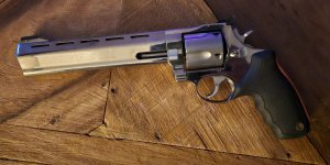 Taurus Raging Bull .454 Casull