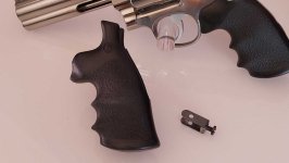 RUBBER Grips, Recoil Absorbing.