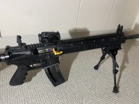 chiappa .22 mm  klein kaliber geweer met red dot en statief en opberg/vervoer hoes