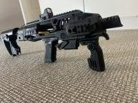 Glock 17 gen 4,   9 mm, met roni karabijn conversie set en red dot en glock koffer en roni karabijn koffer