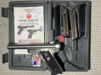 Ruger Mark 3,    .22 kaliber met 4 magazijnen en koffer