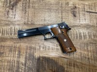 Te koop smith&wesson  422