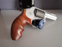 HOGUE  Grips. (→ SMITH & WESSON)