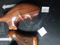 Te koop smith&wesson kolfplaten K en L frame