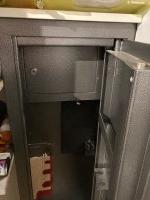 Wapenkluis voor minimaal 3 geweren + Munitie kluisje