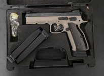 Te Koop in nieuwstaat CZ Shadow 2 Urban Grey