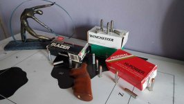 SMITH & WESSON  Model 28-2 / 6"