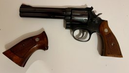 smith and wesson 586 In zeer mooie staat zwart/blauwig