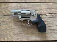 Smith & Wesson Model 60