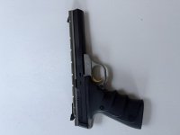 Buck Mark 2 x mee geschoten