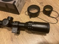 Nieuwstaat Konuspro 6-24 x 50 zoom met rode of blauwe dot verlichting