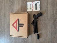 Agt manul .177 met reddot en demper