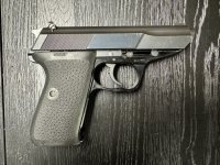 Walther P5