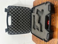 Vier handvuurwapen koffers