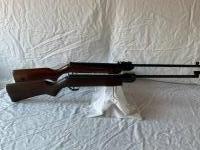 Twee Luchtbuksen om op te knappen.