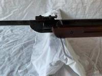 Twee Luchtbuksen om op te knappen.