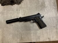 GSG 1911 .22 met fake supressor