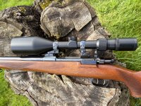 Hubertus .243 kogelgeweer met kijker 4x12-56