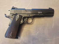 GEWEREN EN PISTOLEN OP VERGUNNING MODEL 9