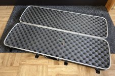Diverse wapenkoffers en foedralen