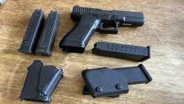 Glock 17 gen2 met 4 patroonhouders