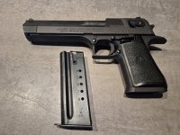 Desert eagle IMI magnum 44