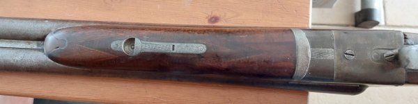 Harrington & Richardson kal.12 dubbelloops jachtgeweer met binnenliggende hamers, damast loop