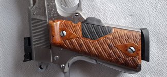 Grimson Trace grips 1911