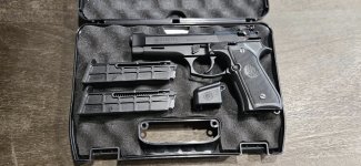 Beretta FS92 .22 pistool - als nieuw
