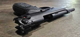 Beretta FS92 .22 pistool - als nieuw