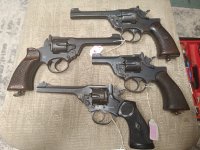 Enfield en Webley Revolvers WW2