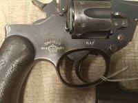 Enfield en Webley Revolvers WW2