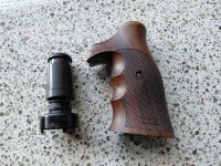 Manurhin MR73 Sport 5.25" met speedloader en K-Nill grip (hout)