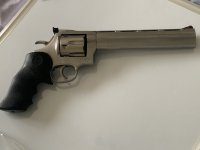 Dan Wesson revolver . 44 magnum , 8 inch loop !! double action