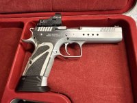 Tanfoglio Limited Custom Large Frame 9mm + Toni System ZR-4 – compleet €1.000
