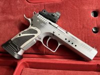 Tanfoglio Limited Custom Large Frame 9mm + Toni System ZR-4 – compleet €1.000