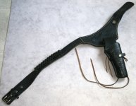 Zwart stevig bewerkt leren holster (Rechts)