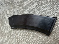 AK-74 Plum magazijn.