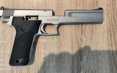 Smith & Wesson 2206 6″ .22LR