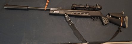 Hatsan Sniper kaliber .25 / 6.35 mm Plus Scope en kogels