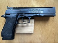 Berettta 87 Target .22LR