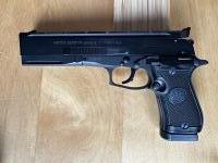 Berettta 87 Target .22LR