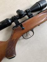 Krico Stutzen .22lr + Hawke 3-9x40AO Mildot