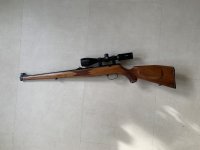 Krico Stutzen .22lr + Hawke 3-9x40AO Mildot